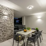 Βίλα Ema With Private Heated Pool Kaštela