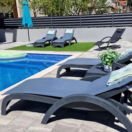 Ema With Private Heated Pool * Kaštela