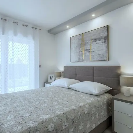 Villa Ema With Private Heated Pool *