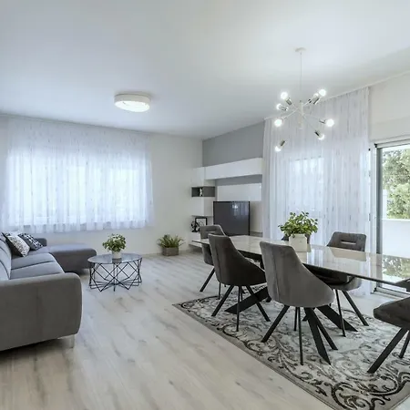 Vila Ema With Private Heated Pool *